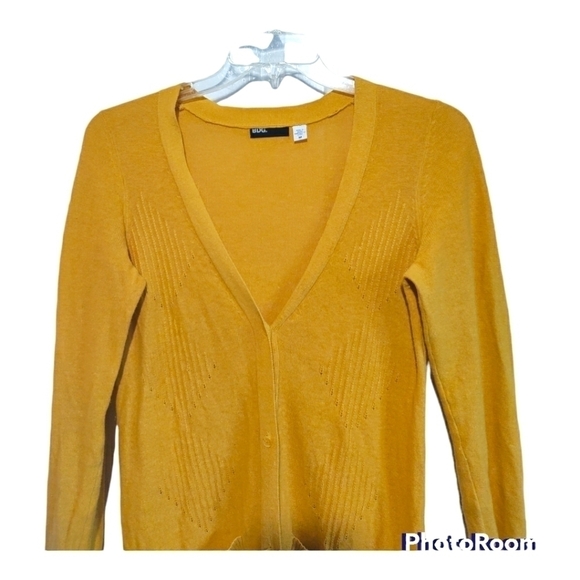BDG. Long dark yellow button front sweater women's medium front pockets - Picture 6 of 6